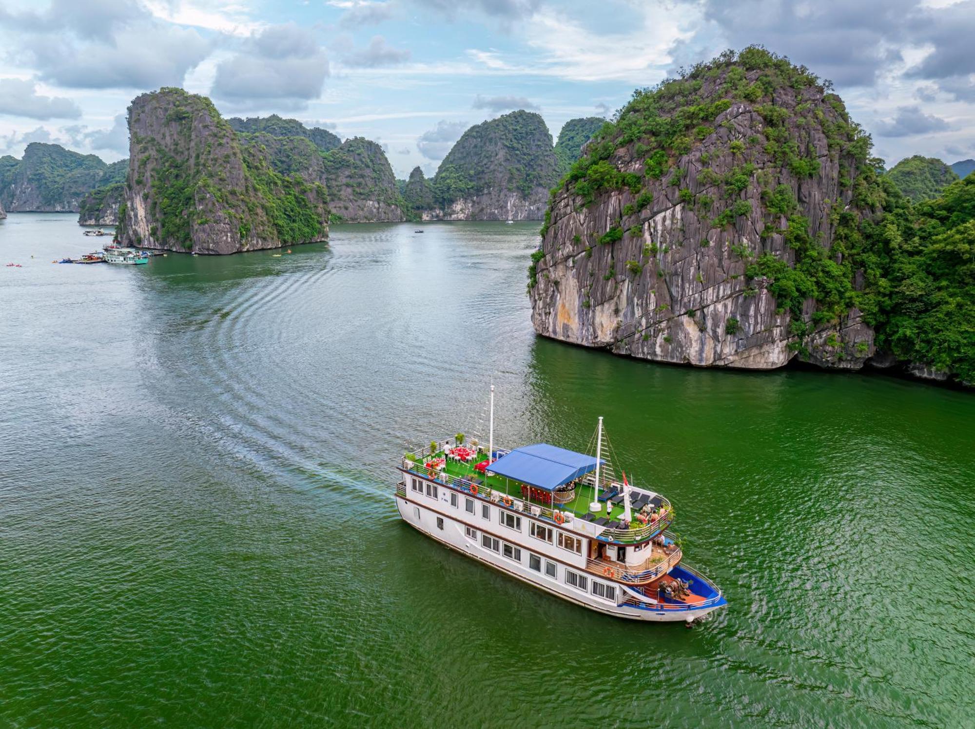 Sunlight Cruise Hotel Ha Long Luaran gambar