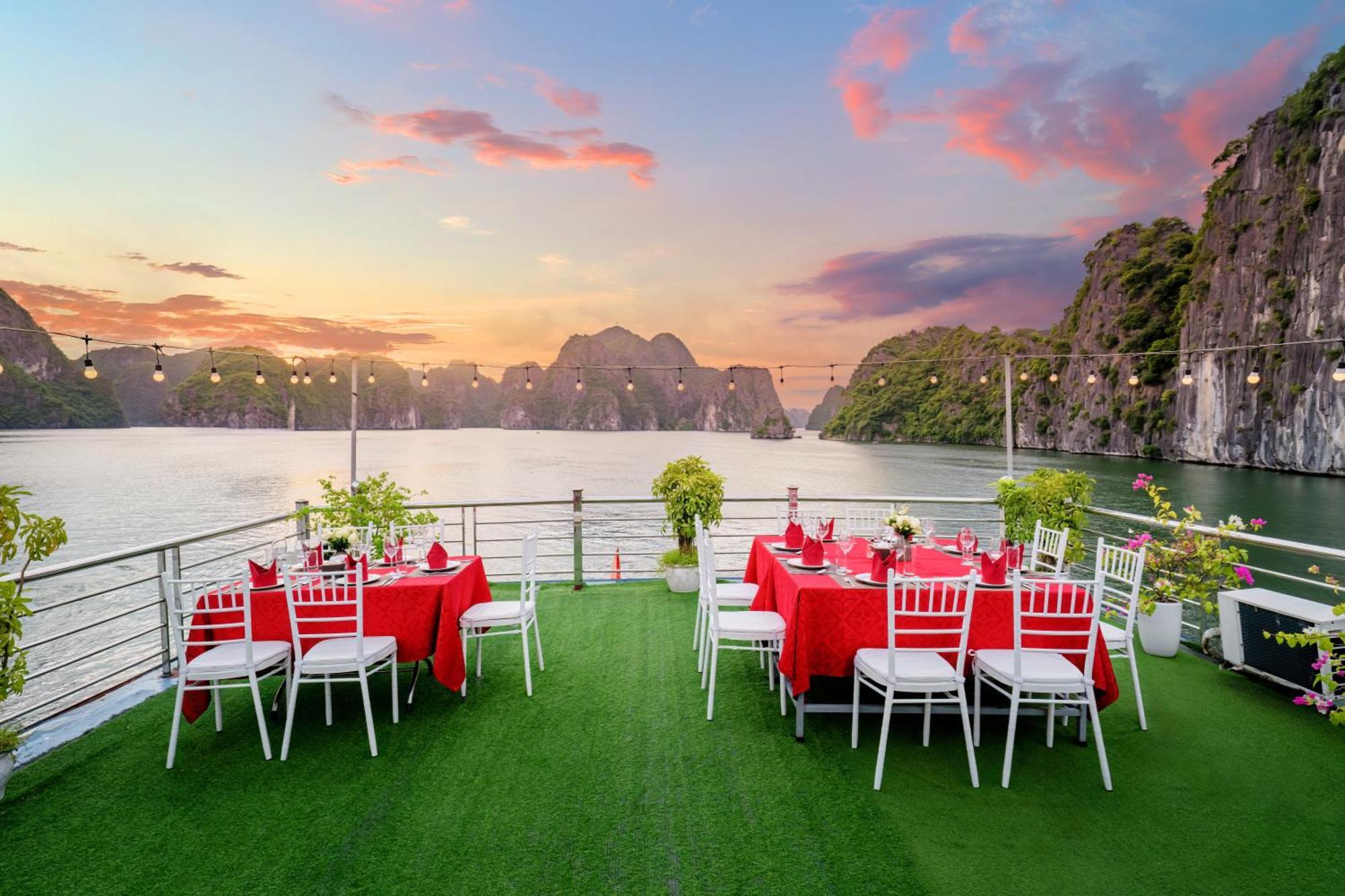 Sunlight Cruise Hotel Ha Long Luaran gambar
